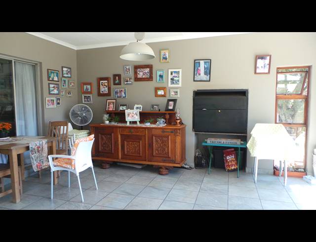 5 BEDROOM FREEHOLD FOR SALE IN DALPARK EXT 1